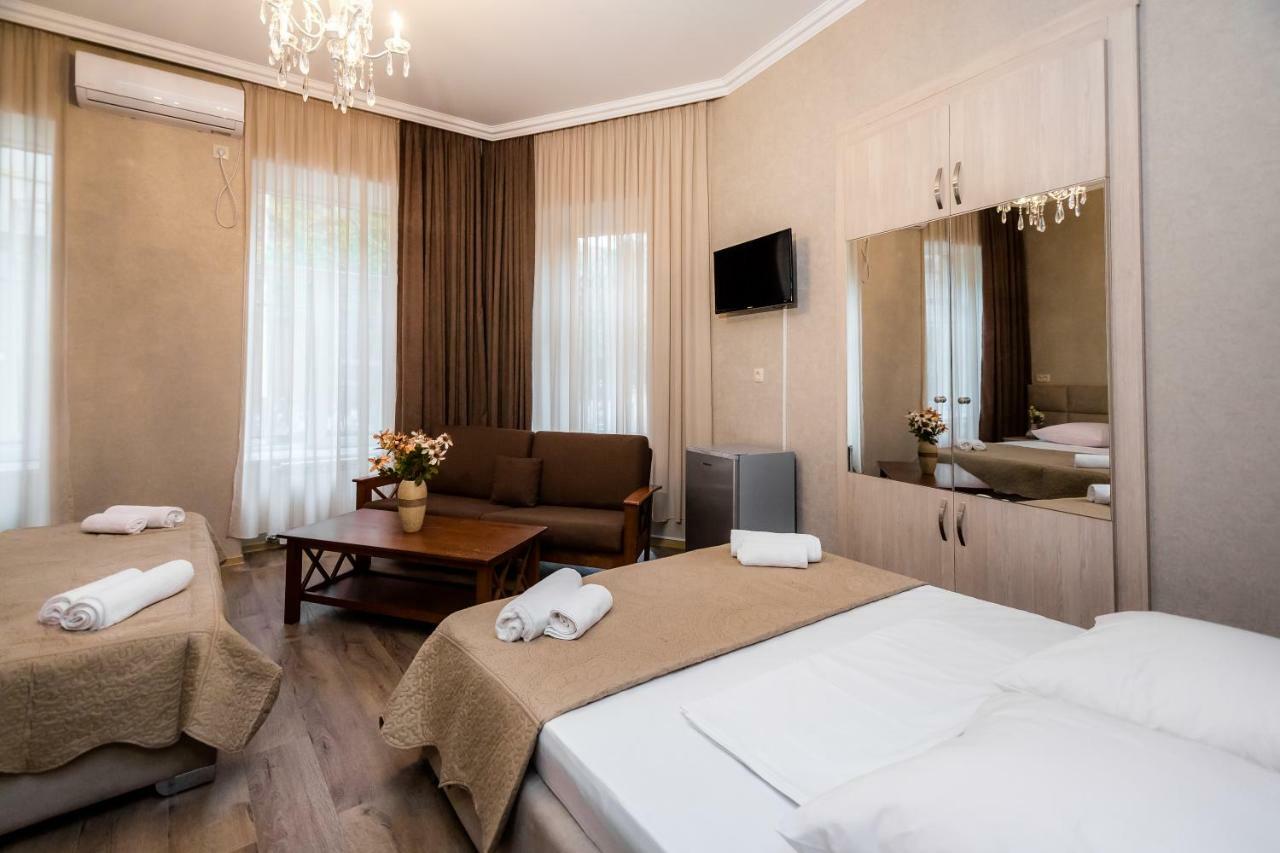 Star Hotel Tbilissi Extérieur photo